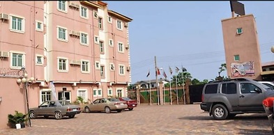 Keviz Hotel