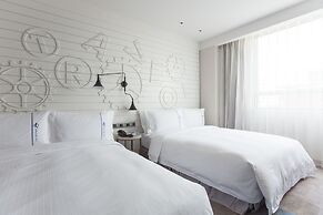 Airline Inn - Kaohsiung Station