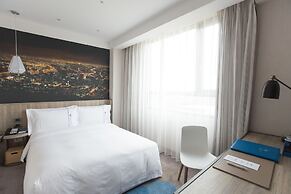 Airline Inn - Kaohsiung Station