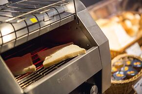 Airline Inn - Kaohsiung Station