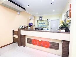 Super OYO 89651 Harmoni Hotel