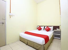 Super OYO 89651 Harmoni Hotel