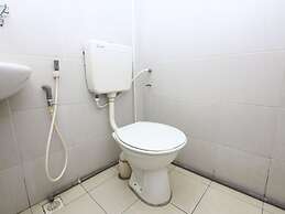 Super OYO 89651 Harmoni Hotel