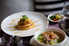 Jaya House River Park Hotel