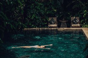 Jaya House River Park Hotel