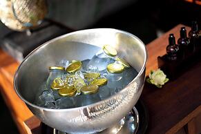 Jaya House River Park Hotel