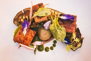 Jaya House River Park Hotel