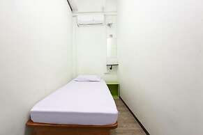 SPOT ON 89795 The Space Inn