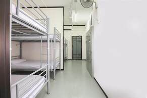 SPOT ON 89795 The Space Inn