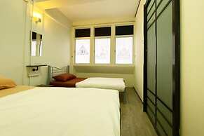 SPOT ON 89795 The Space Inn