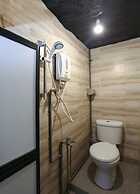 SPOT ON 89795 The Space Inn