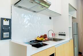 Pause and Play Hotel