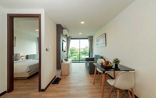 Pause and Play Hotel