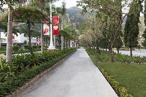 Diamond Bay Condotel - Resort Nha Trang