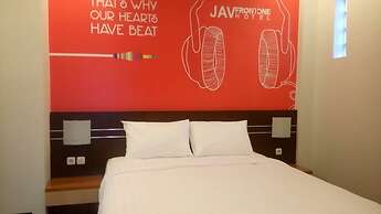 JAV Front One Hotel Lahat