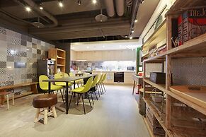 Taiwan Youth Hostel & Capsule Hostel