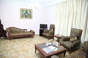 Acacia Hotel & Suites