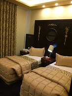 Acacia Hotel & Suites