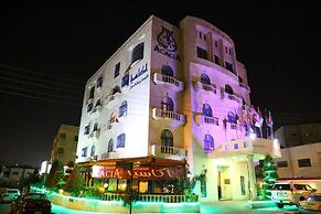 Acacia Hotel & Suites