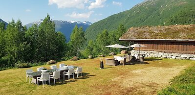 Blåtind Boutique Hotel