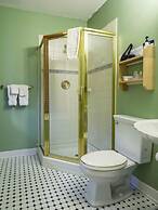 George Brooks House B&B