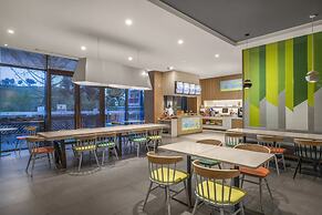 Holiday Inn Express Emei Mountain by IHG