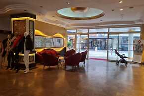 Kleopatra Ada Hotel