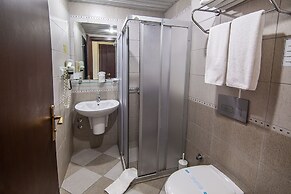 Kleopatra Ada Hotel