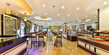 Kleopatra Ada Hotel