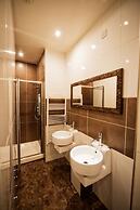 The Poplars Boutique