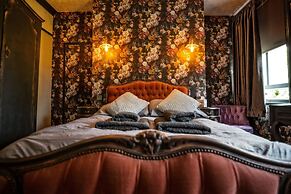 The Poplars Boutique