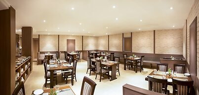The Lotus Hotel Sameera