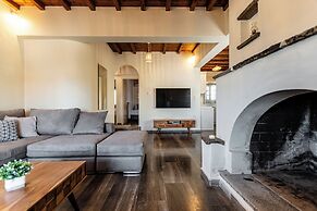 Naxian Queen Luxury Villas & Suites