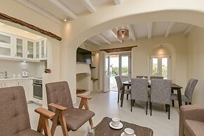 Naxian Queen Luxury Villas & Suites