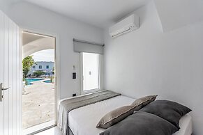 Naxian Queen Luxury Villas & Suites