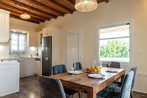 Naxian Queen Luxury Villas & Suites