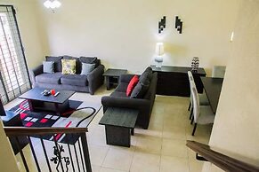 New Kingston Guest Apt at Sonoma Estate