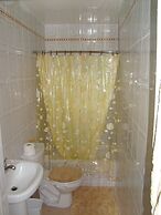 New Kingston Guest Apt at Sonoma Estate