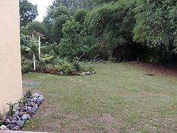 New Kingston Guest Apt at Sonoma Estate