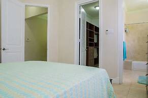 New Kingston Guest Apt at Sonoma Estate