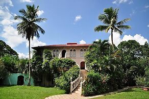 Banana Bank Lodge