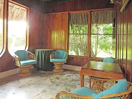 Banana Bank Lodge