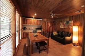 Live Oaks Bed and Breakfast