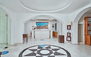 Meltemi Excelsior Suites and Spa