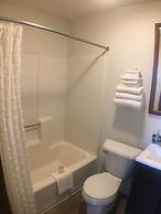 Hanging Horn Lakeside Resort