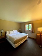 Hanging Horn Lakeside Resort