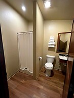 Hanging Horn Lakeside Resort