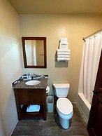 Hanging Horn Lakeside Resort