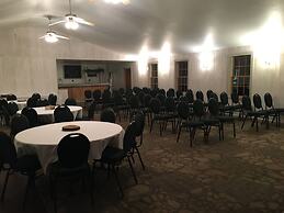 Hanging Horn Lakeside Resort