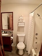 Hanging Horn Lakeside Resort